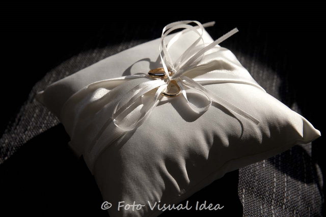 I preparativi: fotografia 9 di 29. Reportage di matrimonio di Michela Mazzorana.