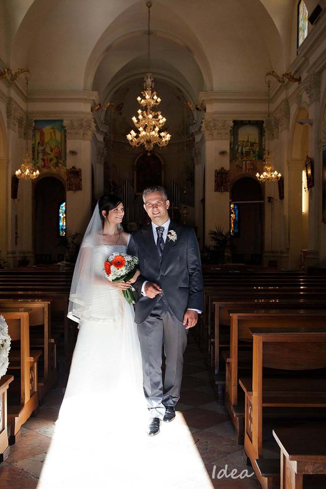 L'uscita: fotografia 1 di 15. Reportage di matrimonio di Michela Mazzorana.