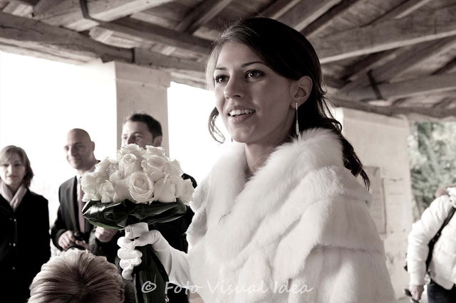 L'uscita: fotografia 4 di 15. Reportage di matrimonio di Michela Mazzorana.