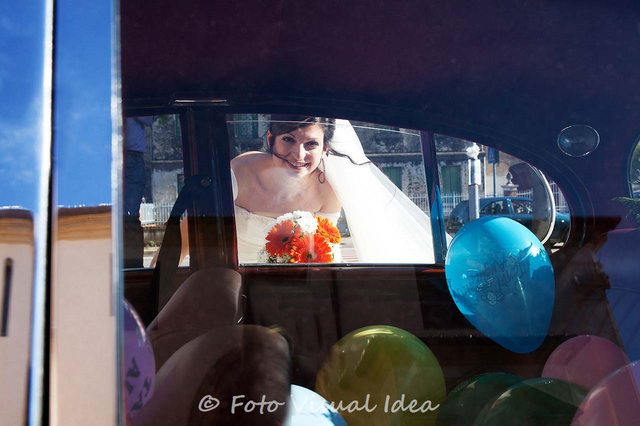 L'uscita: fotografia 7 di 15. Reportage di matrimonio di Michela Mazzorana.